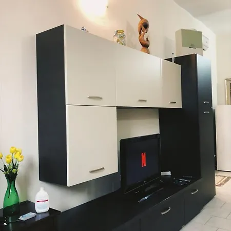 Apartment Bilocale Vicino Mare E In Pieno Centro Cittadino