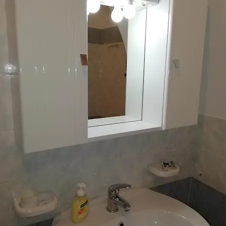 Bilocale Vicino Mare E In Pieno Centro Cittadino * Roccella Ionica