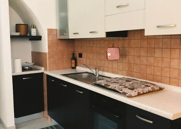 Bilocale Vicino Mare E In Pieno Centro Cittadino Roccella Ionica