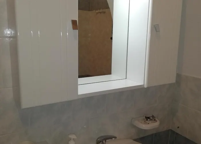 Bilocale Vicino Mare E In Pieno Centro Cittadino * Roccella Ionica